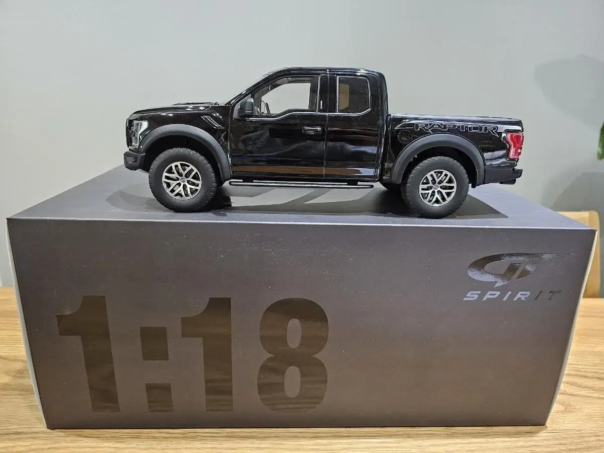 [다이캐스트 모형 자동차] 1:18 GT781 - FORD RAPTOR